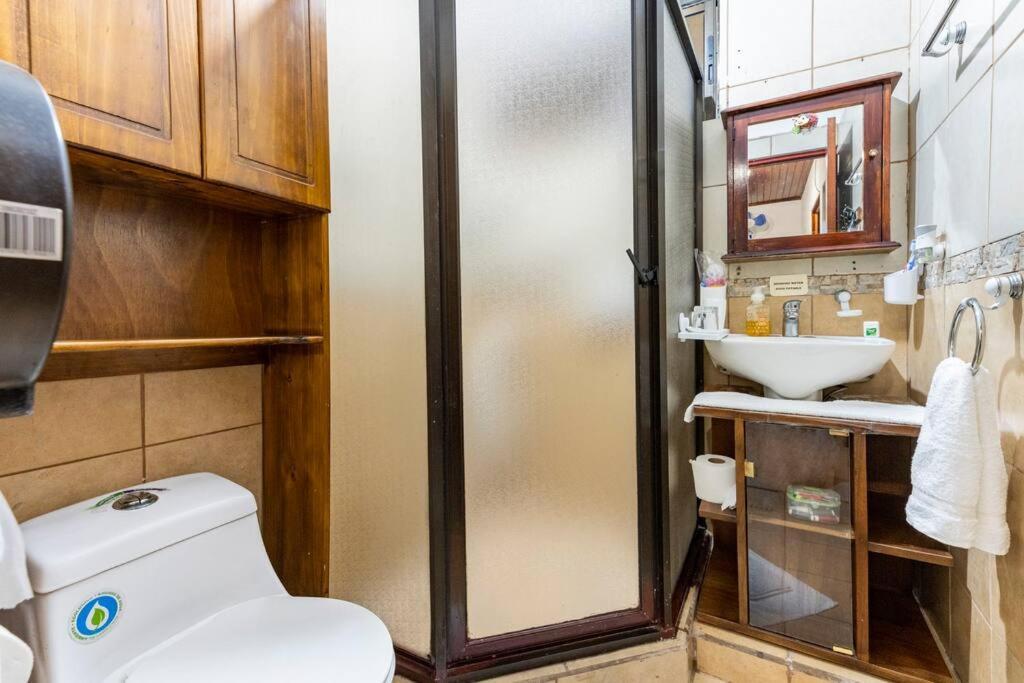 Private Bedroom 10 Minutes From The Sjo Airport Αλαχουέλα Εξωτερικό φωτογραφία